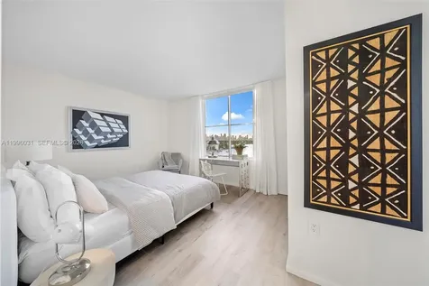 1900 Sunset Harbour Drive Miami Beach FL 33139