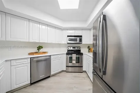 1900 Sunset Harbour Drive Miami Beach FL 33139