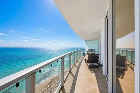 3951 S Ocean Drive Hollywood FL 33019