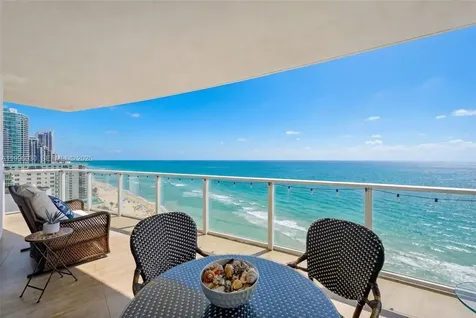 3951 S Ocean Drive Hollywood FL 33019