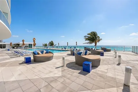 3951 S Ocean Drive Hollywood FL 33019