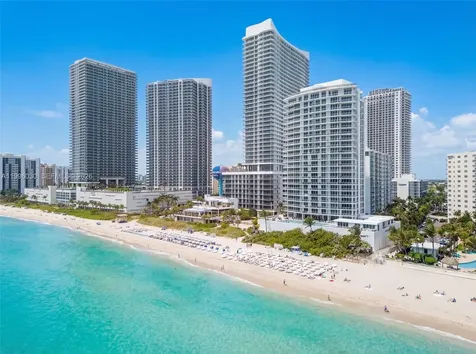3951 S Ocean Drive Hollywood FL 33019
