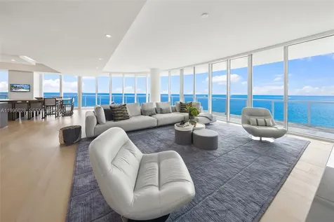 100 S Pointe Drive Miami Beach FL 33139