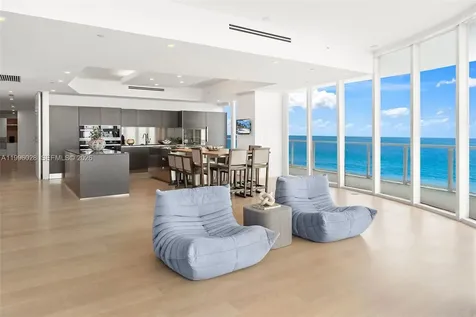 100 S Pointe Drive Miami Beach FL 33139
