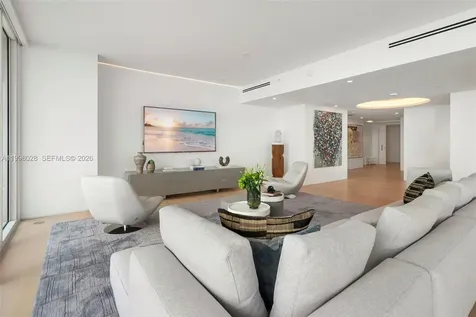 100 S Pointe Drive Miami Beach FL 33139