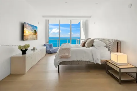 100 S Pointe Drive Miami Beach FL 33139