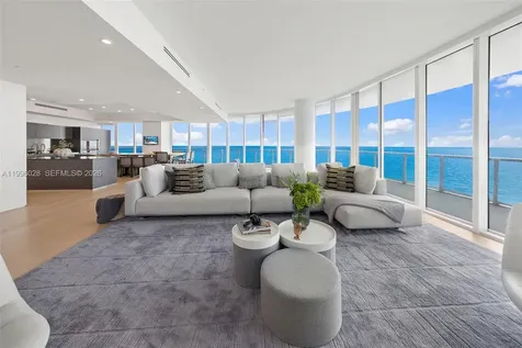 100 S Pointe Drive Miami Beach FL 33139