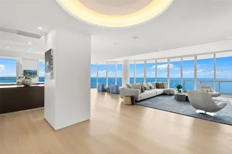 100 S Pointe Drive Miami Beach FL 33139