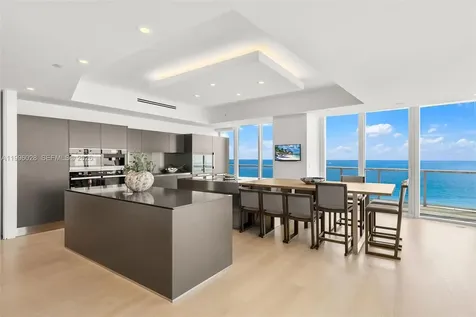 100 S Pointe Drive Miami Beach FL 33139