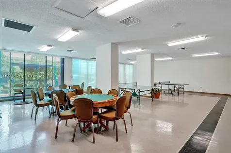 1985 S Ocean Drive Hallandale Beach FL 33009