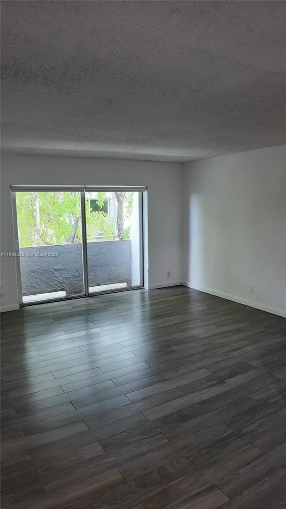 11110 SW 196th Street Cutler Bay FL 33157