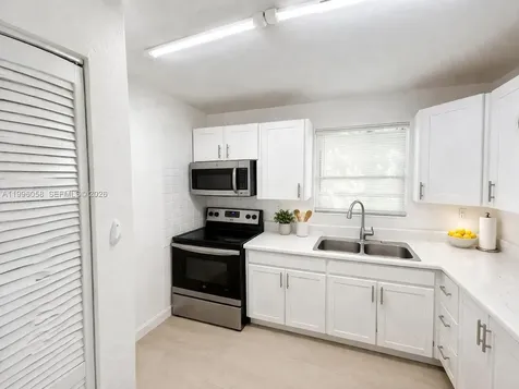 15761 SW 303rd Street Homestead FL 33033