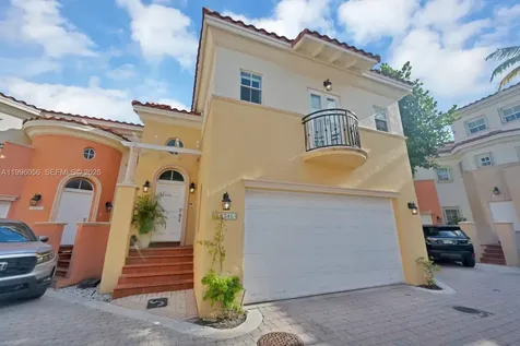 18345 NE 30th Place Aventura FL 33160