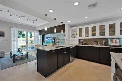 18345 NE 30th Place Aventura FL 33160