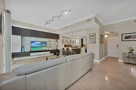 18345 NE 30th Place Aventura FL 33160