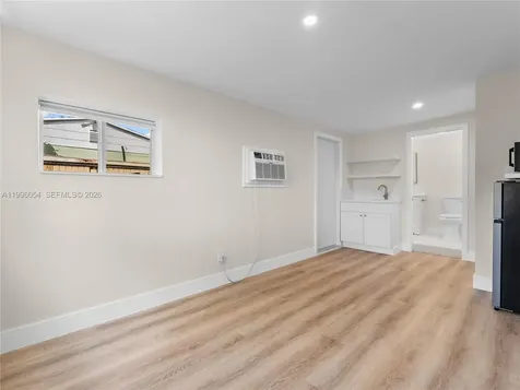 7401 SW 38th Street Miami FL 33155