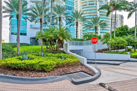 2101 Brickell Avenue Miami FL 33129
