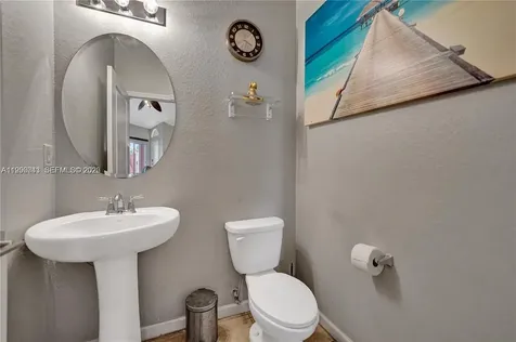 3540 NW 30th Place Lauderdale Lakes FL 33311
