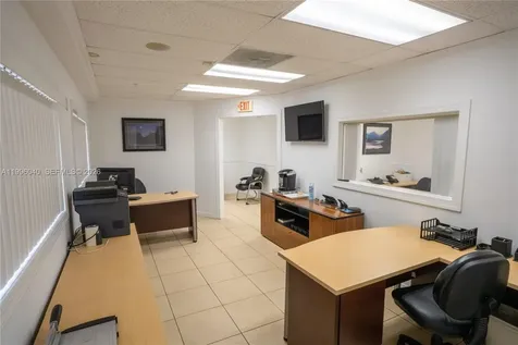 10800 NW 21st Doral FL 33172
