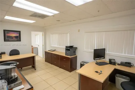 10800 NW 21st Doral FL 33172