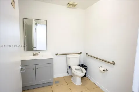 10800 NW 21st Doral FL 33172