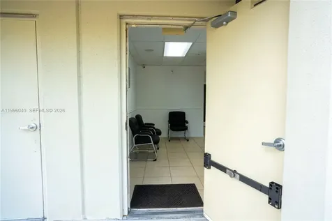 10800 NW 21st Doral FL 33172
