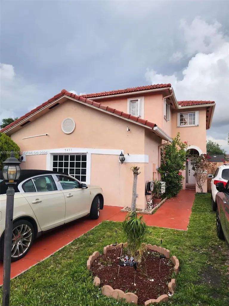 7477 NW 167th Street Hialeah FL 33015