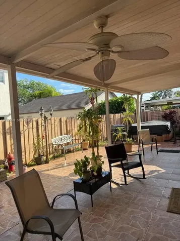 7477 NW 167th Street Hialeah FL 33015