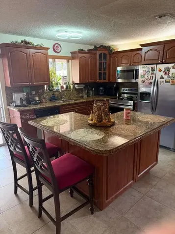7477 NW 167th Street Hialeah FL 33015