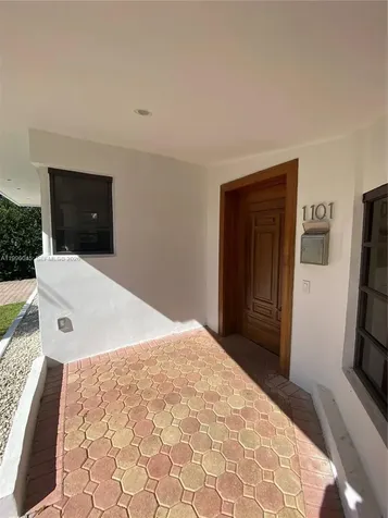 1101 Bay Drive Miami Beach FL 33141