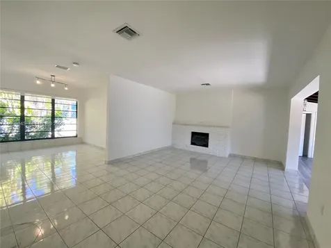 1101 Bay Drive Miami Beach FL 33141