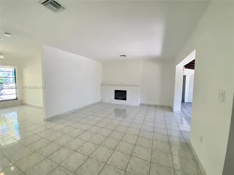 1101 Bay Drive Miami Beach FL 33141
