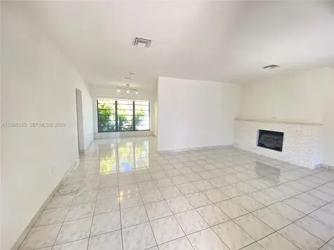 1101 Bay Drive Miami Beach FL 33141