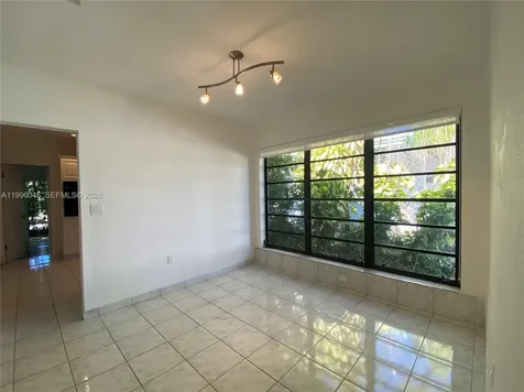 1101 Bay Drive Miami Beach FL 33141