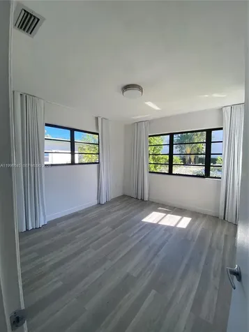 1101 Bay Drive Miami Beach FL 33141