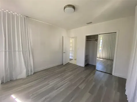 1101 Bay Drive Miami Beach FL 33141