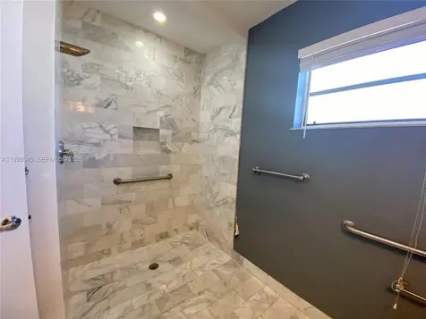 1101 Bay Drive Miami Beach FL 33141