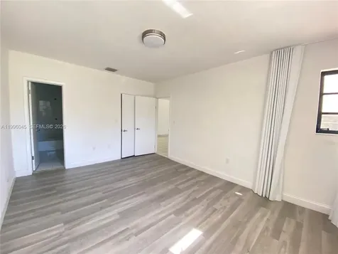 1101 Bay Drive Miami Beach FL 33141