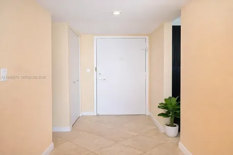 2851 NE 183rd Street Aventura FL 33160