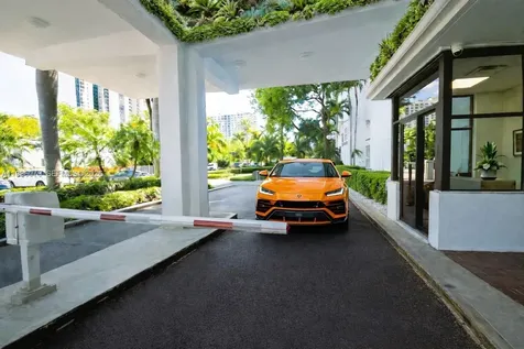 2851 NE 183rd Street Aventura FL 33160