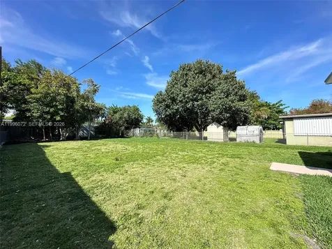 275 NE 115th Street Miami FL 33161