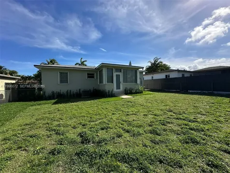 275 NE 115th Street Miami FL 33161