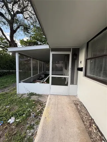 6071 SW 33rd Street Miramar FL 33023