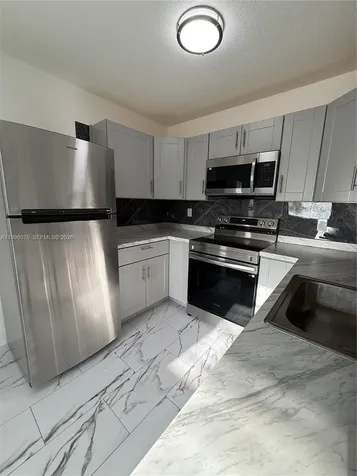 6071 SW 33rd Street Miramar FL 33023