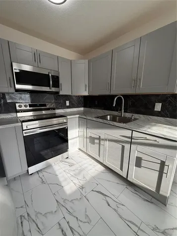 6071 SW 33rd Street Miramar FL 33023