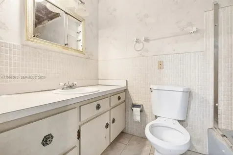 985 NE 84th Street Miami FL 33138