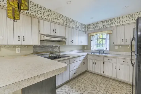 985 NE 84th Street Miami FL 33138