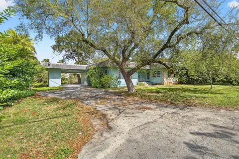 985 NE 84th Street Miami FL 33138