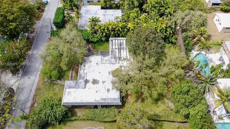 985 NE 84th Street Miami FL 33138