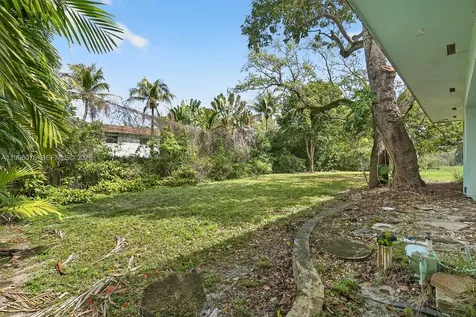 985 NE 84th Street Miami FL 33138